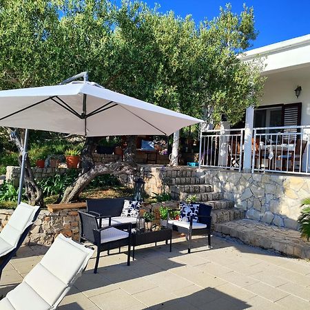 Weekend House Olive Garden Villa Donje Selo na Šolti Kültér fotó