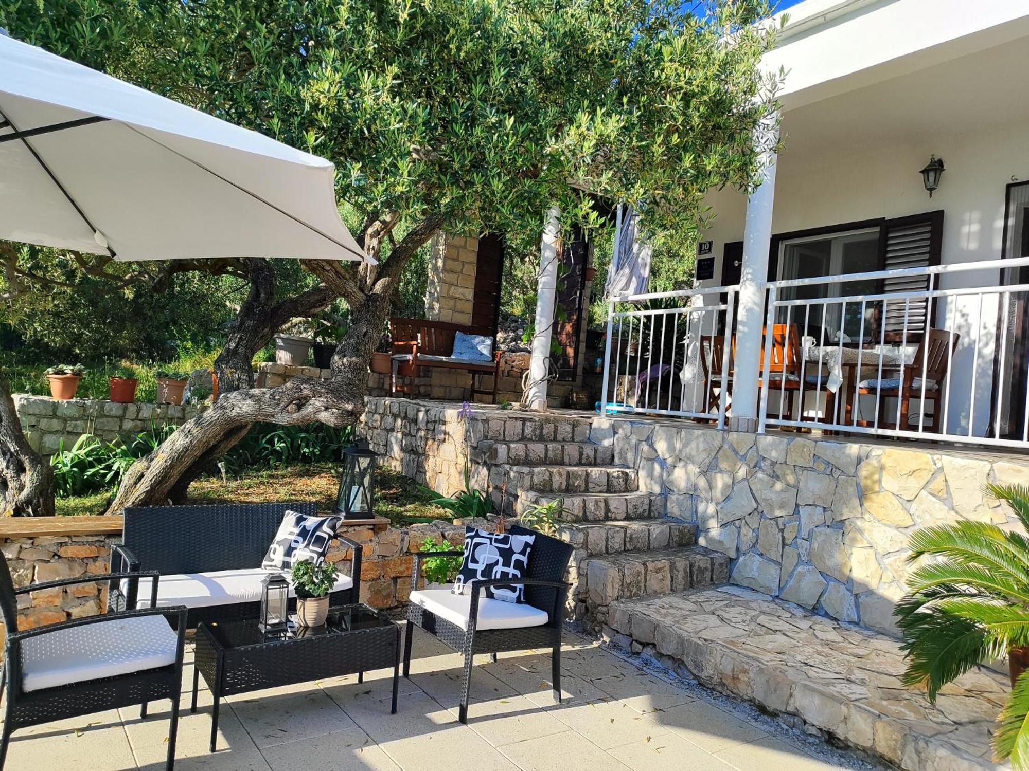 Weekend House Olive Garden Villa Donje Selo na Šolti Kültér fotó